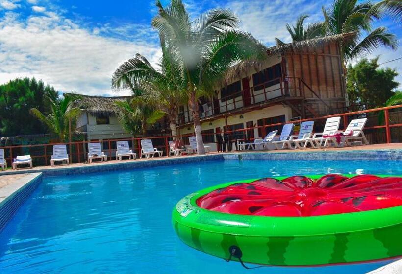 هاستل Wild Rover Beach Mancora