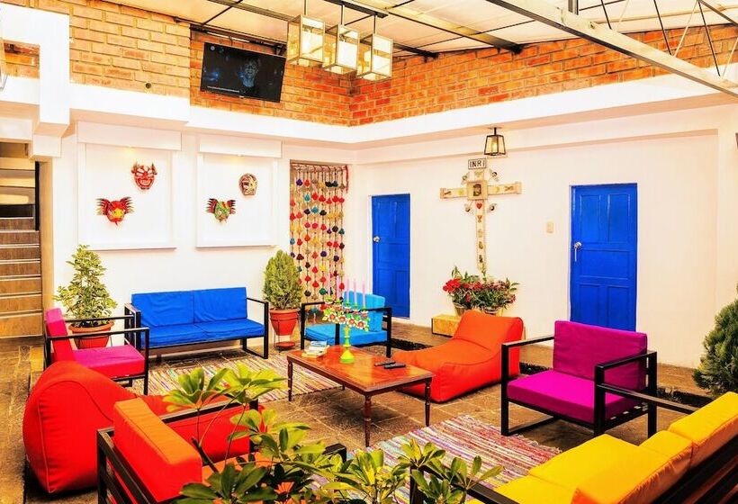 住宿加早餐  Saqray Hostel