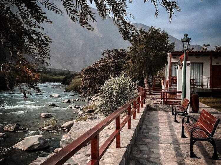 El Molino Hotel Y Restaurant