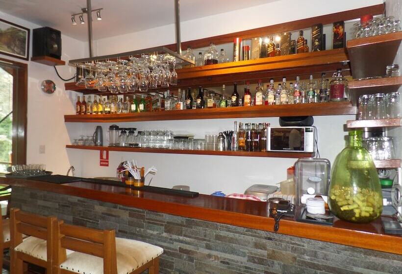 El Molino Hotel Y Restaurant