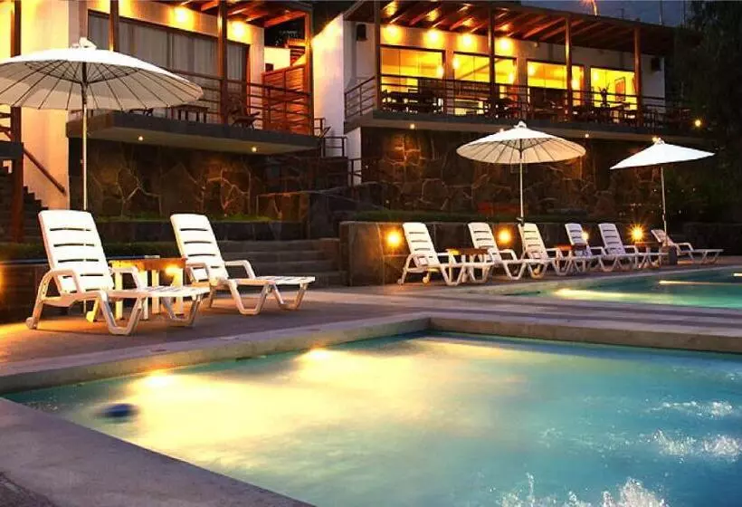 El Molino Hotel Y Restaurant