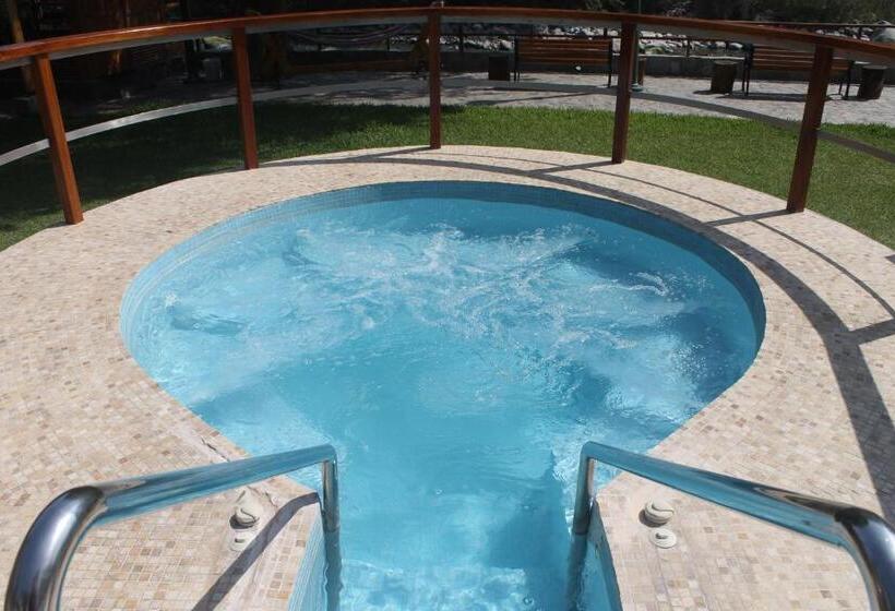 El Molino Hotel Y Restaurant