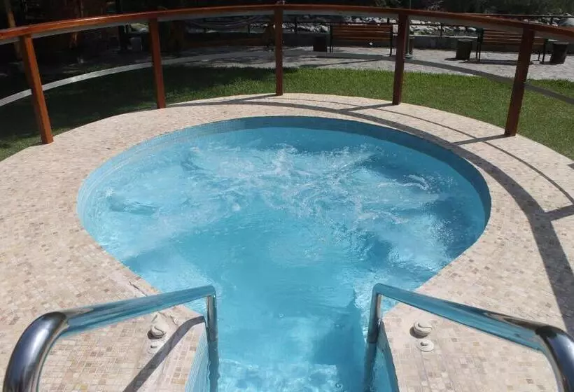 El Molino Hotel Y Restaurant