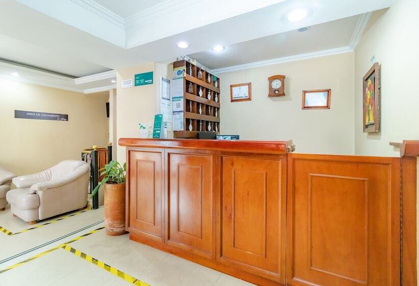 Отель Ayenda La Antigua