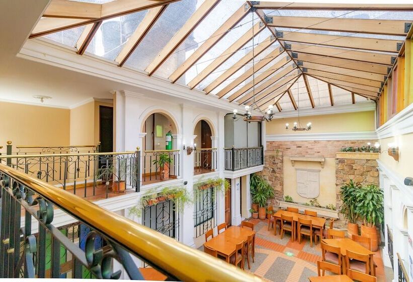 Отель Ayenda La Antigua