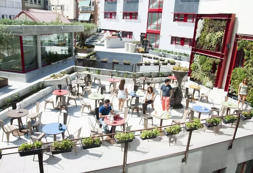 هتل Funway Academic Resort