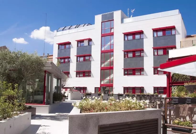 هتل Funway Academic Resort