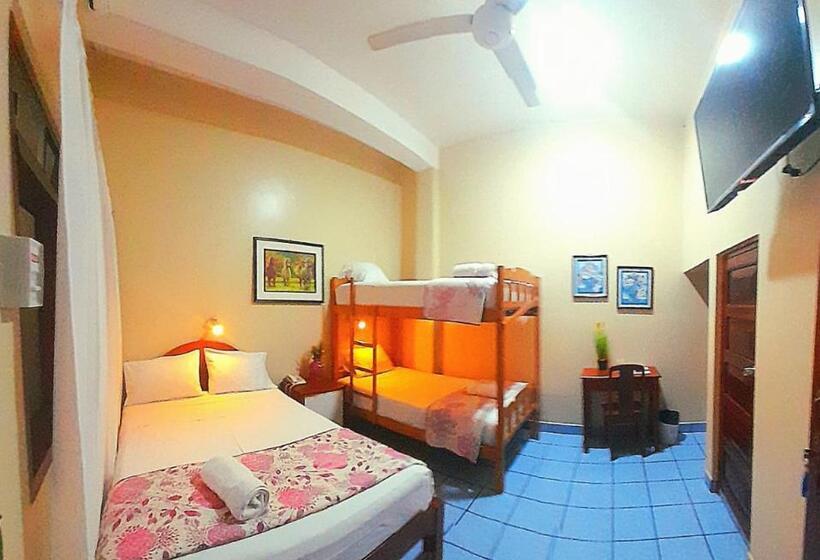 בית מלון כפרי Virrey Pucallpa Eirl