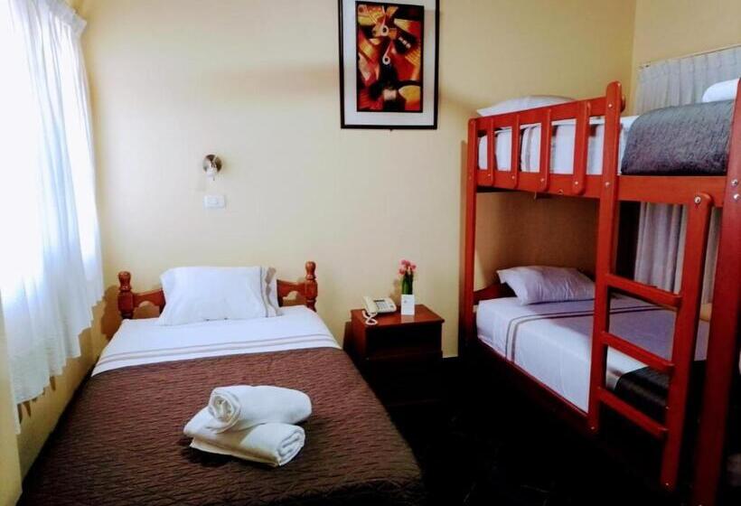 בית מלון כפרי Virrey Pucallpa Eirl