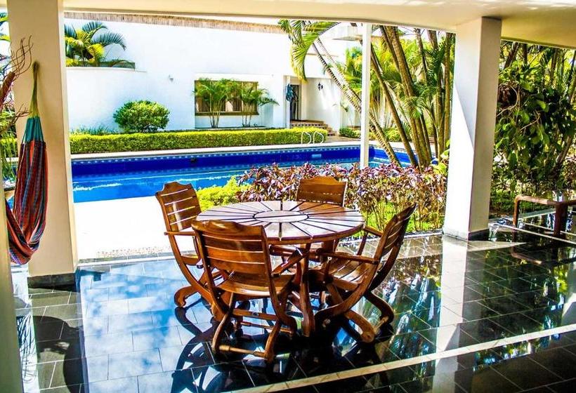 Bed and Breakfast Boutique Villa Casuarinas