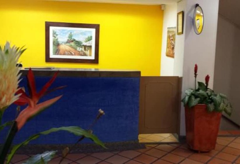 هتل Castillo Real