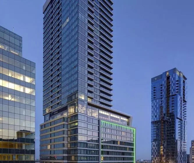 Holiday Inn Hotel & Suites   Montreal Centre Ville Ouest, An Ihg