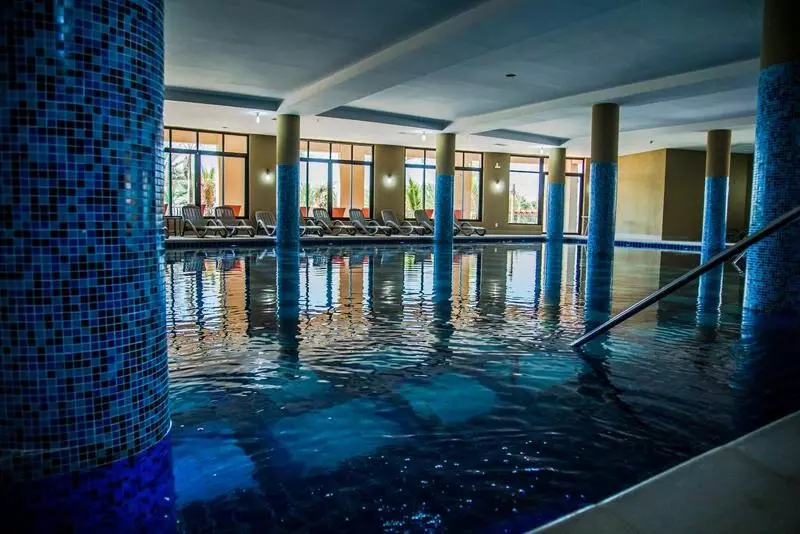 ホテル Malai Manso Yacht Convention & Spa