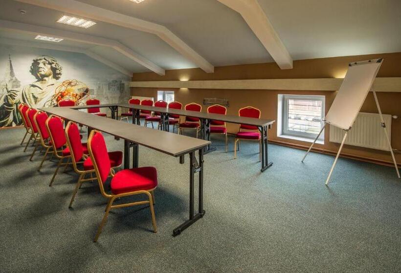 Hotel Przystanek Torun