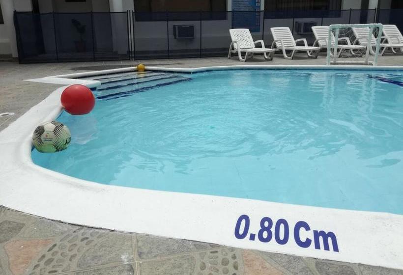 ホテル Villa Ricaurte