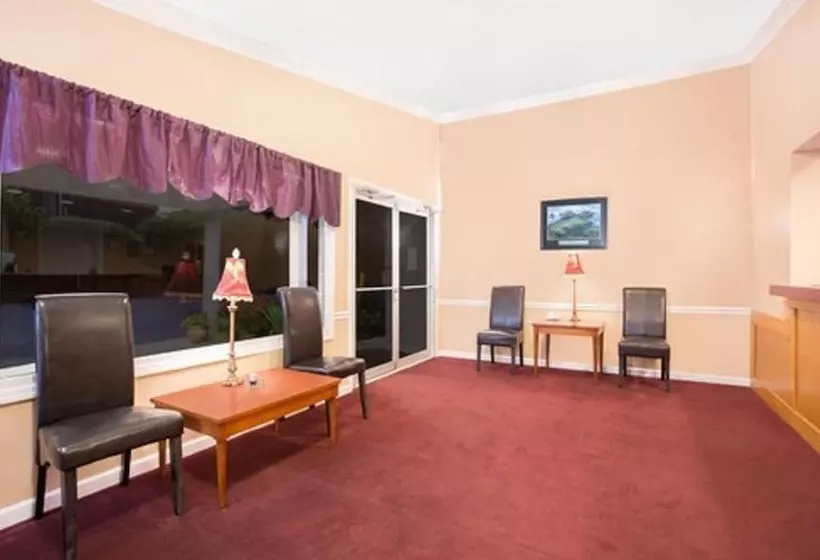 Motelli Knights Inn Augusta At Deans Bridge Rd