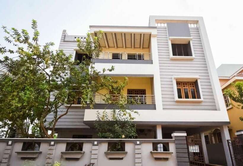 Hotel Goroomgo Mks Inn Bhubaneswar