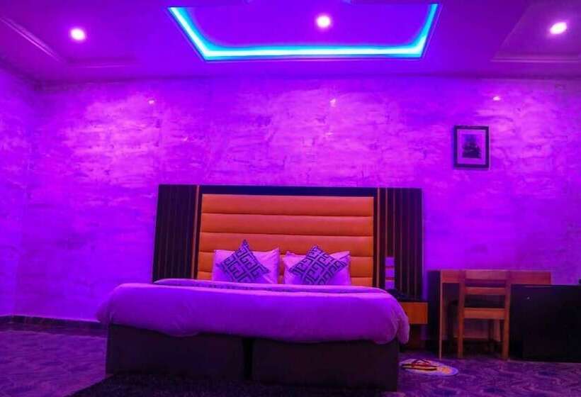 Mt Deluxe Hotel Asaba