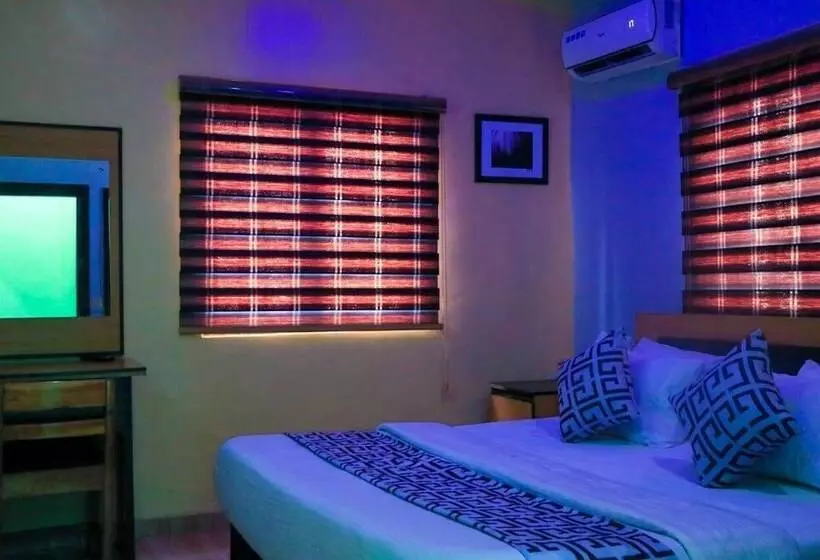 Mt Deluxe Hotel Asaba