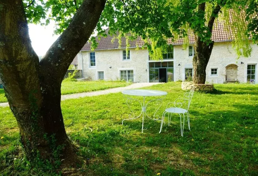 Aamiaismajoitus (B&B) Chambres D'hôtes Béred Vuillemin