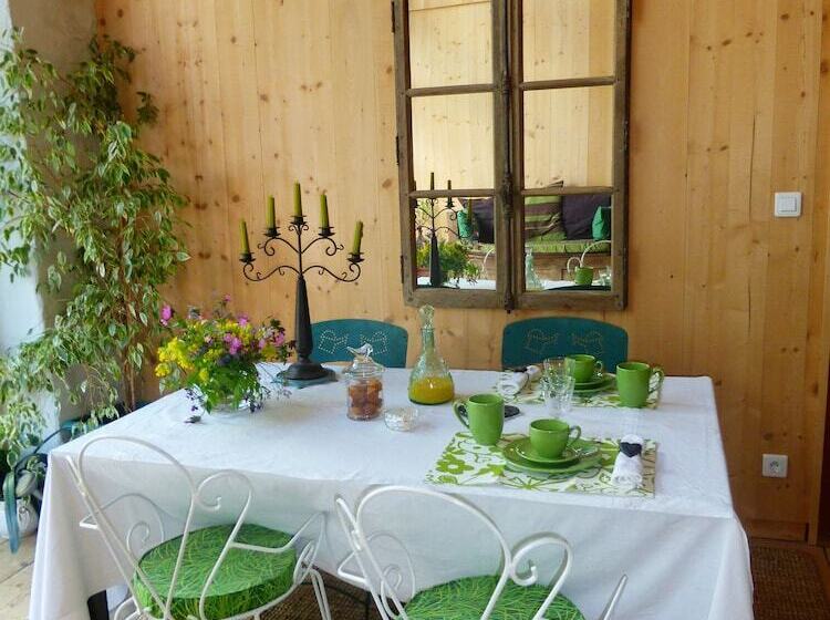 ベッドアンドブレックファースト Chambres D'hôtes Béred Vuillemin