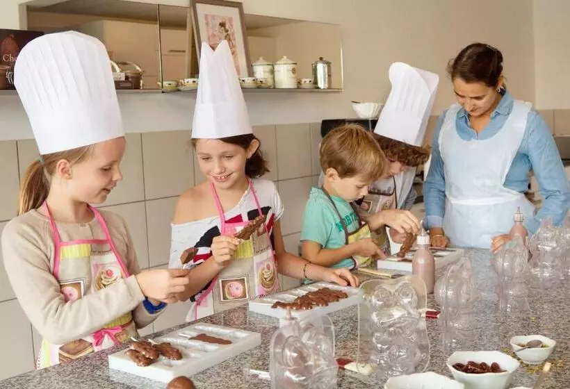 ベッドアンドブレックファースト La Maison De Karen Chocolat