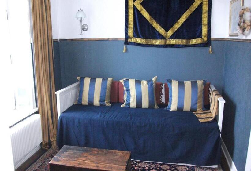 ベッドアンドブレックファースト La Mirabelle