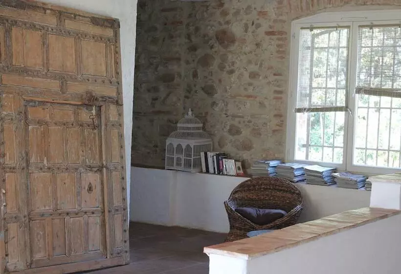 Aamiaismajoitus (B&B) Le Mas De La Prade