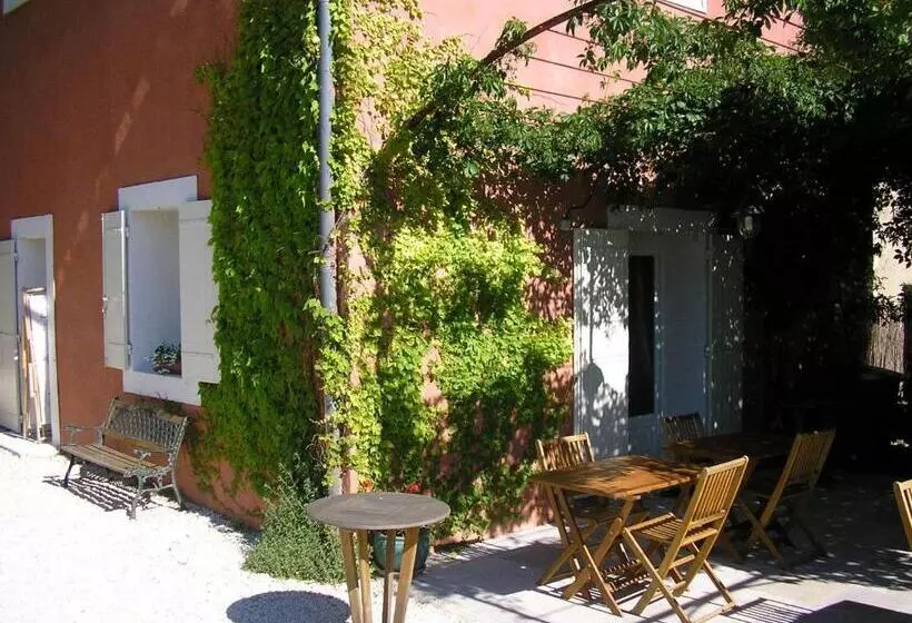 Aamiaismajoitus (B&B) Les Passiflores