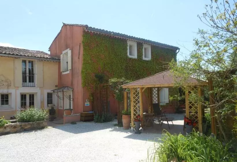 Aamiaismajoitus (B&B) Les Passiflores