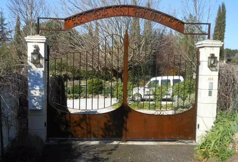 Aamiaismajoitus (B&B) Les Passiflores