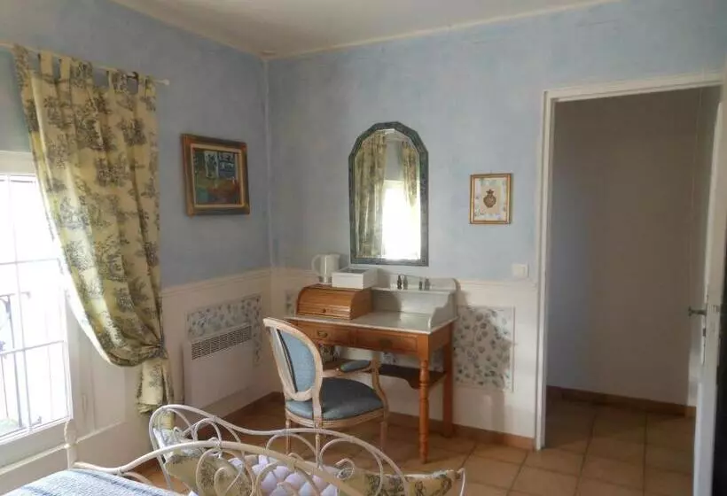 Aamiaismajoitus (B&B) Les Passiflores