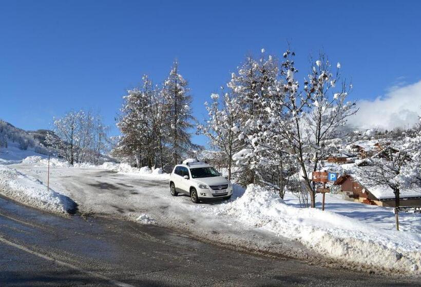 ホテル Hôtel Et Appart'hôtel Restaurant L'adray