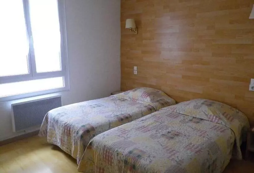 هتل Hôtel Lamartine Parking Dauphine