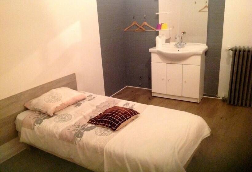 Отель Hôtel Restaurant Le Refuge