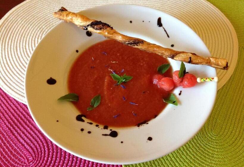 ホテル Hôtel Restaurant Les Oliviers