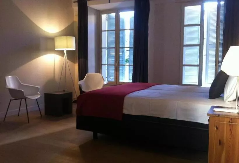 L Observance Bed & Breakfast