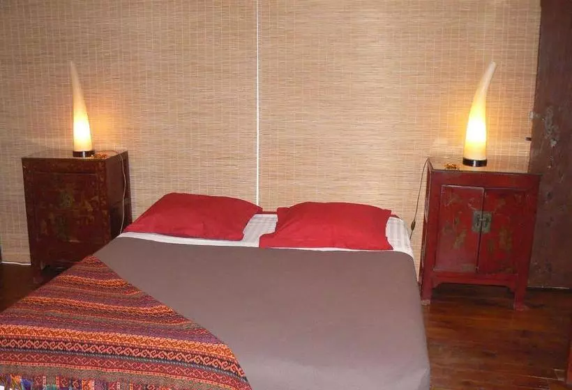 تختخواب و صبحانه Chambres D Hôtes Le Petit Siam : Le Calme En Centre Ville