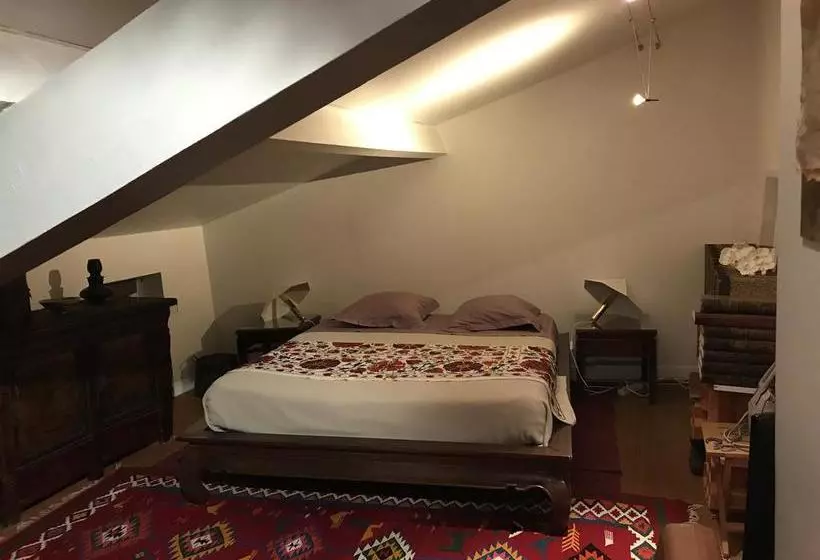 تختخواب و صبحانه Chambres D Hôtes Le Petit Siam : Le Calme En Centre Ville