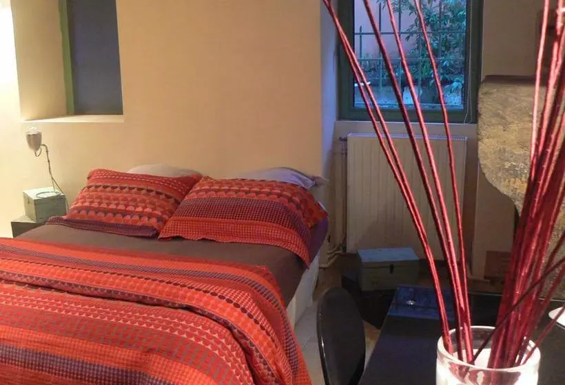 تختخواب و صبحانه Chambres D Hôtes Le Petit Siam : Le Calme En Centre Ville