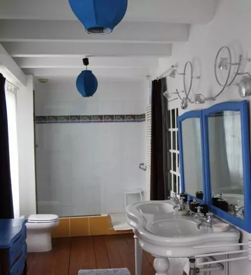 تختخواب و صبحانه Chambres D'hôtes Manoir Du Buquet