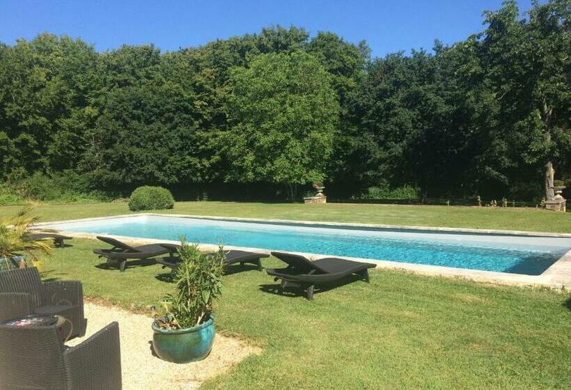 مبيت وإفطار Les Chambres D Hôtes Du Château De Saint Georges