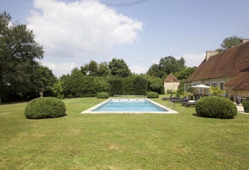 مبيت وإفطار Les Chambres D Hôtes Du Château De Saint Georges