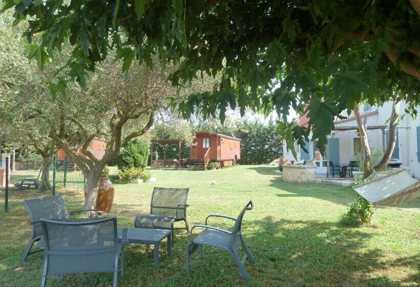 Bed and Breakfast Gites Et Roulottes Du Grand Puits