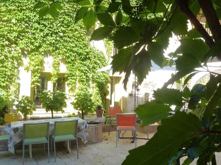 Bed and Breakfast La Clé Des Chants