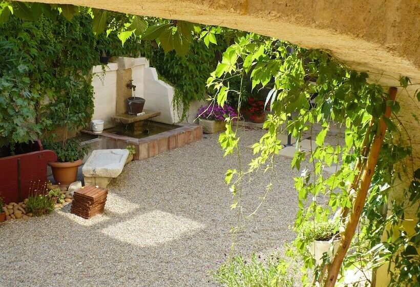 Bed and Breakfast La Clé Des Chants