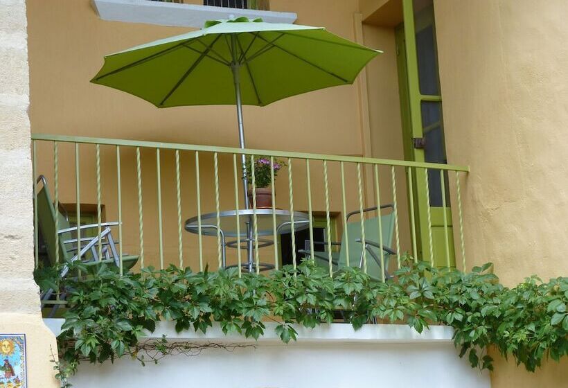 Bed and Breakfast La Clé Des Chants