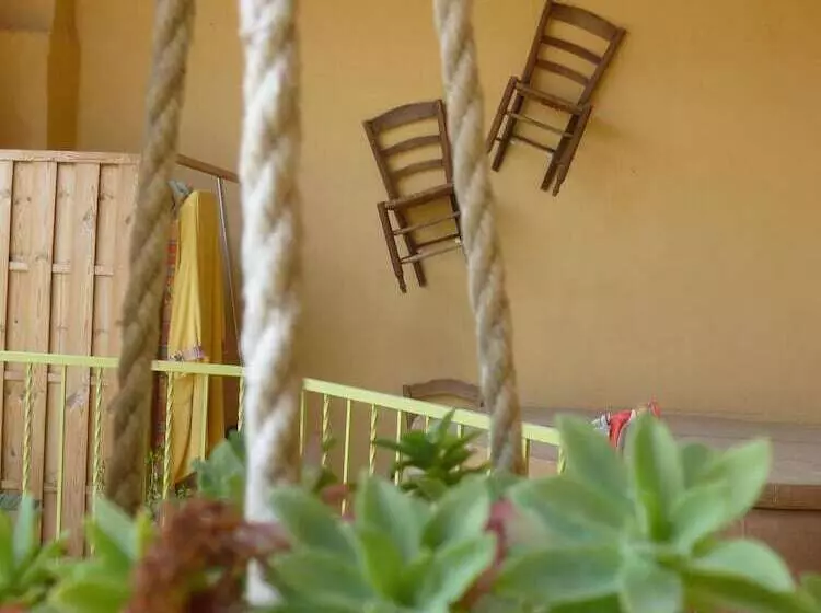 ベッドアンドブレックファースト La Clé Des Chants