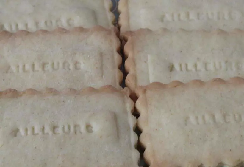 Maison Ailleurs