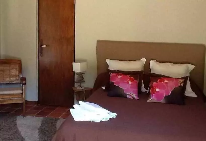 هتل Auberge De La Foret Bonifatu